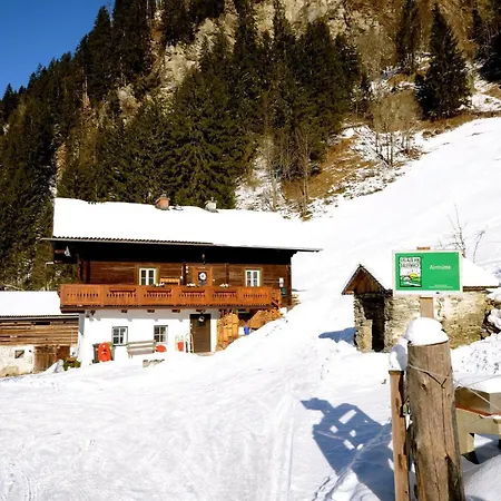 Malerwinkel, Forsthaus بيت للعطل باد جاستاين